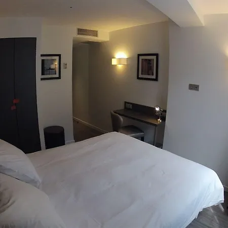Hotel Louvre Richelieu 3*